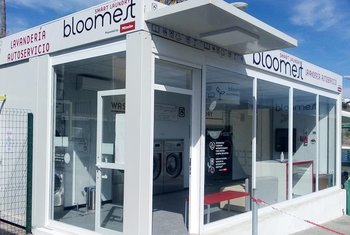 Bloomest-Miele abre una nueva lavandería en Fuengirola