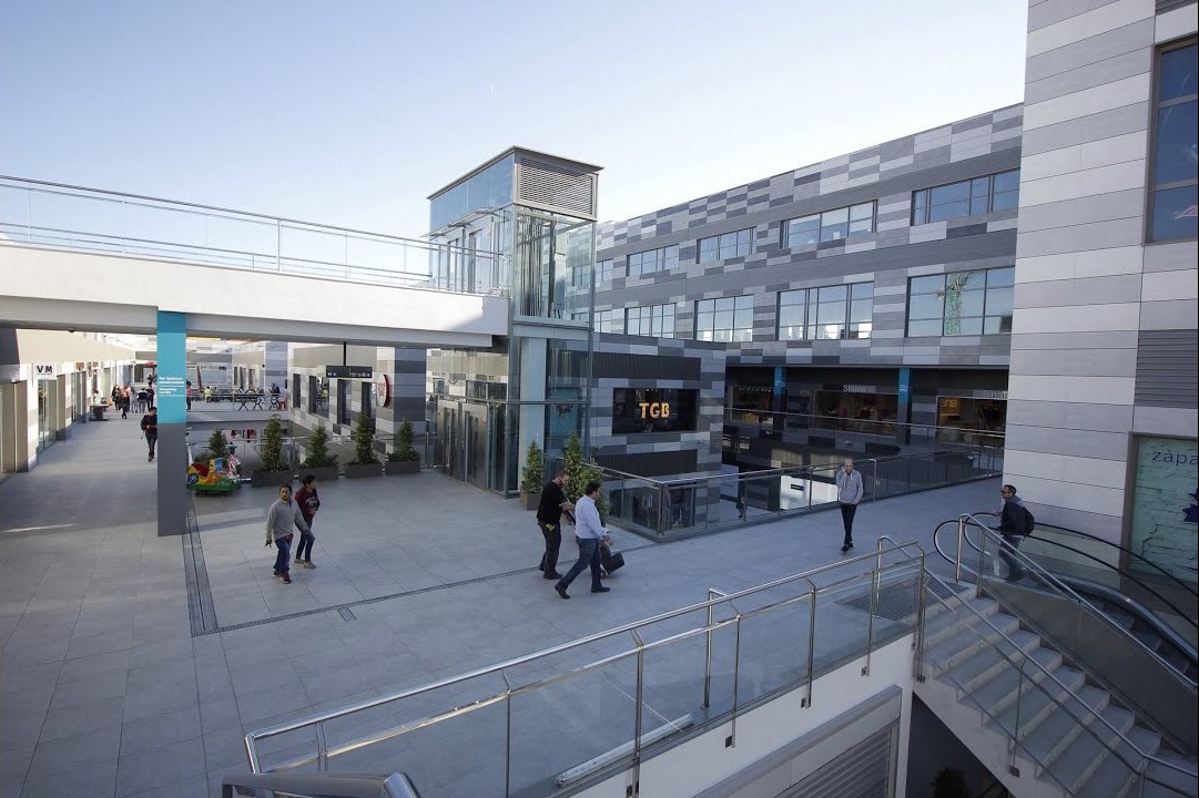 Lefties, JD Sports y Xiaomi abren sus puertas en l'Epicentre