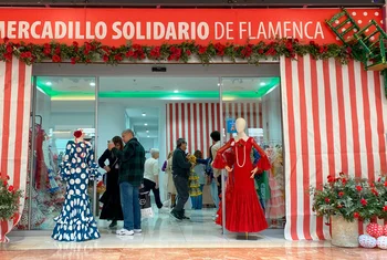Área Sur acoge un mercadillo solidario de moda flamenca