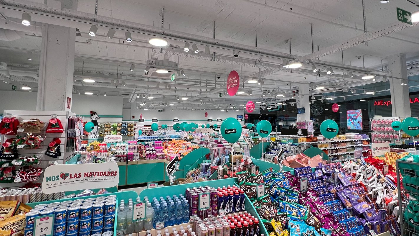 Normal estrena en Vallsur su primer establecimiento en Castilla y León