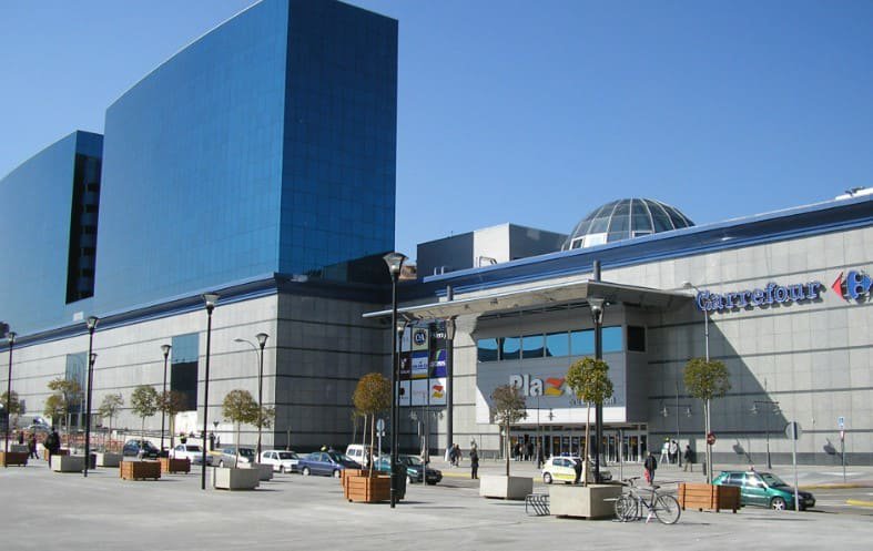 Nautalia aterriza en el centro comercial Plaza de la Estación