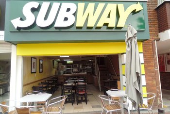 Roark Capital se hace con la cadena de restauración Subway