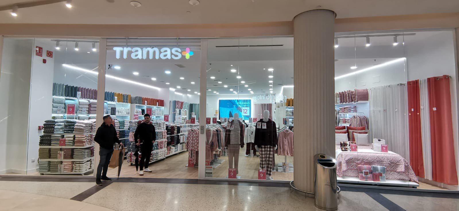 Tramas+ reabre sus puertas en Gran Vía de Vigo