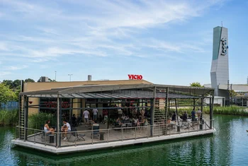 Vicio inaugura su nuevo local en Lagoh