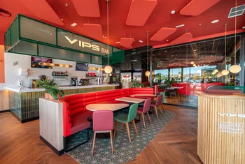 VIPS inaugura un nuevo restaurante en Málaga Factory