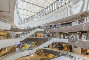 La afluencia a centros comerciales en España sube un 0,7% en diciembre