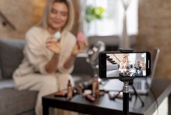 Hasta el 50% del presupuesto de marcas se destinará a influencers en 2026